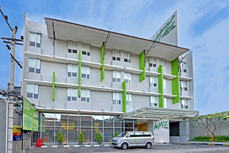 Whiz Hotel Malioboro Yogyakarta Extérieur photo