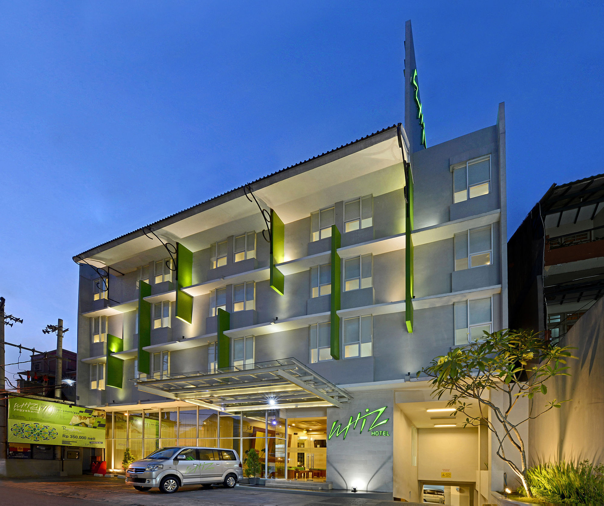 Whiz Hotel Malioboro Yogyakarta Extérieur photo